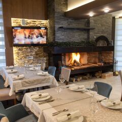 Отель SG Amira Boutique Hotel Болгария, Банско - отзывы, цены и фото номеров - забронировать отель SG Amira Boutique Hotel онлайн интерьер отеля фото 2