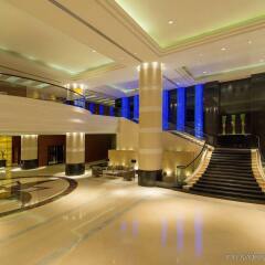 Отель Radisson Blu Hotel Cebu Филиппины, Лапу-Лапу - 1 отзыв об отеле, цены и фото номеров - забронировать отель Radisson Blu Hotel Cebu онлайн интерьер отеля