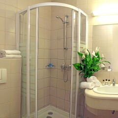 Отель City Hotel Pilvax Венгрия, Будапешт - 7 отзывов об отеле, цены и фото номеров - забронировать отель City Hotel Pilvax онлайн ванная фото 2