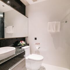 Отель Vertical Suite Бангкок фото 7