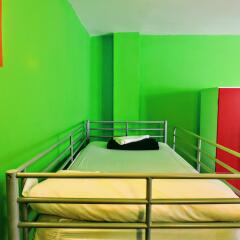Feetup Yellow Nest Hostel Barcelona Барселона развлечения