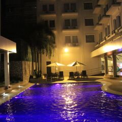 Отель Savannah Resort Hotel Филиппины, Пампанга - отзывы, цены и фото номеров - забронировать отель Savannah Resort Hotel онлайн вид на фасад фото 2