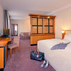 Отель Mercure Düsseldorf City Center сейф в номере