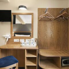 Отель Days Inn Hyde Park сейф в номере