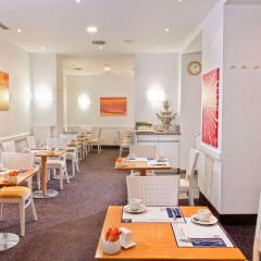 Отель Wyndham Garden Düsseldorf City Centre Königsallee питание