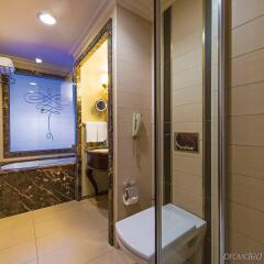 Elite World Istanbul Hotel Турция, Стамбул - отзывы, цены и фото номеров - забронировать отель Elite World Istanbul Hotel онлайн ванная