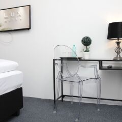 Отель Lux Hotel Германия, Дюссельдорф - отзывы, цены и фото номеров - забронировать отель Lux Hotel онлайн удобства в номере фото 2
