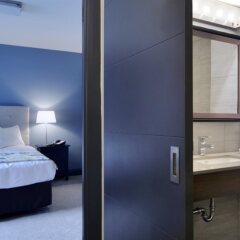 Отель Ottawa Embassy Hotel & Suites Канада, Оттава - отзывы, цены и фото номеров - забронировать отель Ottawa Embassy Hotel & Suites онлайн комната для гостей фото 4