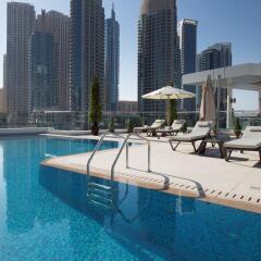 Отель La Verda Suites & Villas Dubai Marina бассейн фото 3