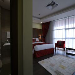 Отель Ramada Encore Kuwait Downtown комната для гостей