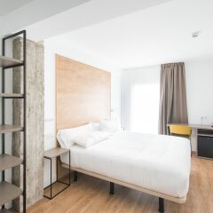 Отель Sömn Hipsuites Ondarreta Сан-Себастьян фото 2