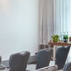 Отель Holiday Inn Berlin-Alexanderplatz Германия, Берлин - 10 отзывов об отеле, цены и фото номеров - забронировать отель Holiday Inn Berlin-Alexanderplatz онлайн с домашними животными