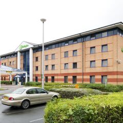 Отель Holiday Inn WARRINGTON фото 4