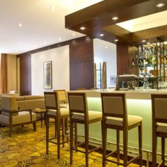Отель Hilton Garden Inn Hanoi гостиничный бар