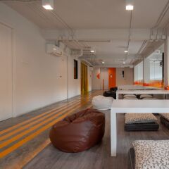 Yaks House Hostel Бангкок детские мероприятия