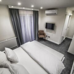 Hotel Forty Two in Zagreb, Croatia from 100$, photos, reviews - zenhotels.com guestroom