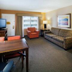 Embassy Suites Hotel Milpitas-Silicon Valley комната для гостей фото 5