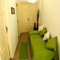 Апартаменты Via del Corso Apartment сейф в номере