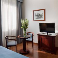 Отель Starhotels Excelsior Италия, Болонья - 3 отзыва об отеле, цены и фото номеров - забронировать отель Starhotels Excelsior онлайн удобства в номере фото 2