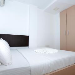 Отель Express Inn комната для гостей