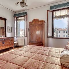 Отель San Vidal - WR Apartments Италия, Венеция - отзывы, цены и фото номеров - забронировать отель San Vidal - WR Apartments онлайн комната для гостей фото 5