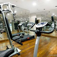 Hotel Nuevo Madrid фитнесс-зал