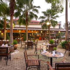 Отель Naina Resort & Spa питание