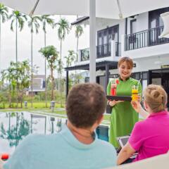 Отель M2Luxe Natural Boutique Hoian бассейн