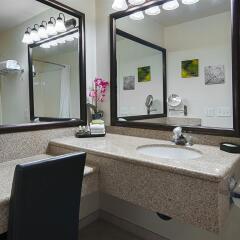 Отель Best Western PLUS Villa del Lago Inn ванная