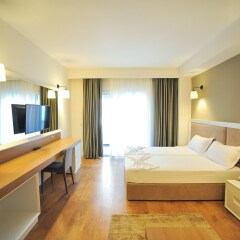 Отель Sandy Beach Resort Албания, Голем - отзывы, цены и фото номеров - забронировать отель Sandy Beach Resort онлайн сейф в номере