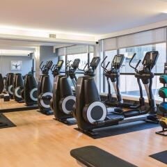 Отель Calgary Marriott Downtown Hotel Канада, Калгари - отзывы, цены и фото номеров - забронировать отель Calgary Marriott Downtown Hotel онлайн фитнесс-зал