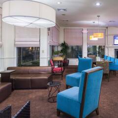 Отель Hilton Garden Inn Queens/JFK Airport США, Нью-Йорк - 1 отзыв об отеле, цены и фото номеров - забронировать отель Hilton Garden Inn Queens/JFK Airport онлайн гостиничный бар