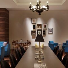 Отель Courtyard by Marriott Tokyo Station