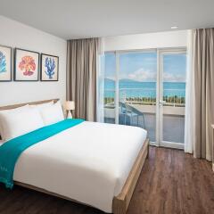 Отель Citadines Pearl Hoi An Диенбан комната для гостей