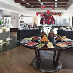 Отель Park Regis Kris Kin Hotel ОАЭ, Дубай - 10 отзывов об отеле, цены и фото номеров - забронировать отель Park Regis Kris Kin Hotel онлайн развлечения