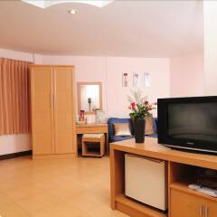 Bed by Tha-Pra Hotel and Apartment удобства в номере фото 2