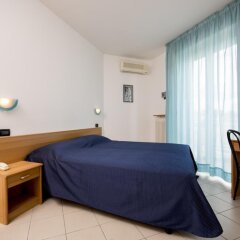 Отель Residence Villa Azzurra Италия, Римини - отзывы, цены и фото номеров - забронировать отель Residence Villa Azzurra онлайн комната для гостей