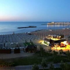 Hotel Villa Dina пляж