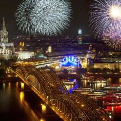 Отель Dom Hotel Am Römerbrunnen Германия, Кёльн - 1 отзыв об отеле, цены и фото номеров - забронировать отель Dom Hotel Am Römerbrunnen онлайн городской автобус