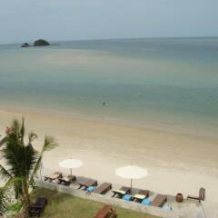 Отель Lanta Pura Beach Resort пляж