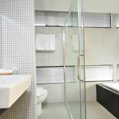 Win Long Place Hotel And Serviced Apartment ванная