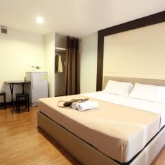 Отель Lee's Mark Residence комната для гостей фото 2