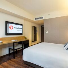 Отель Travelodge Sukhumvit 11 сейф в номере