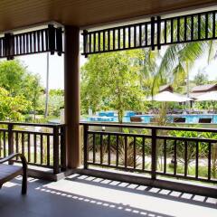 Отель Maehaad Bay Resort балкон