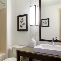 Отель Country Inn & Suites By Carlson Mall Of America Блумингтон ванная фото 2