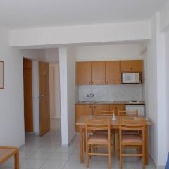 Отель Maistros Hotel Apartments Кипр, Протарас - отзывы, цены и фото номеров - забронировать отель Maistros Hotel Apartments онлайн в номере