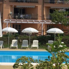 Отель Residence Pietre Bianche Пиццо бассейн