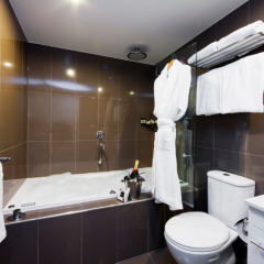 Aria Hotel Canberra Люкс с различными типами кроватей фото 3