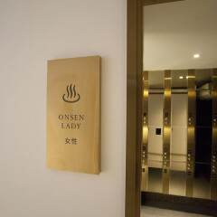 Отель Locals Sukhumvit ThongLor Vtara 36 Бангкок спа