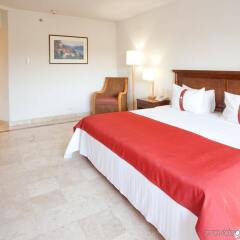 Отель Holiday Inn Ixtapa комната для гостей фото 4